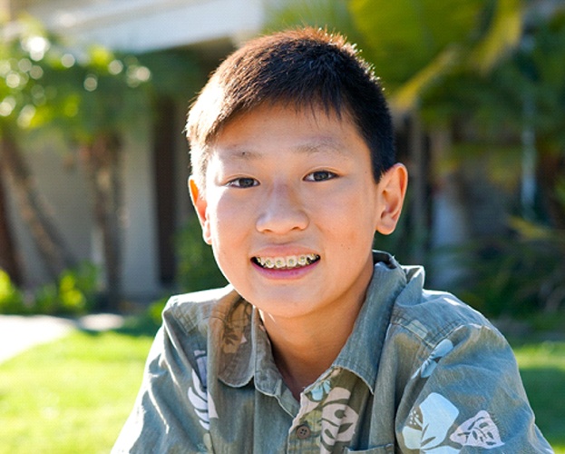 kid smiling with braces in West Seneca